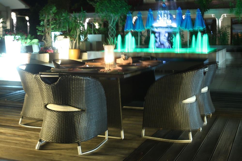 Vox Maris Grand Resort (Adults Only) Costinesti Exterior photo